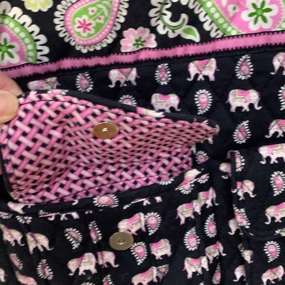 Vera Bradley retired Elephant pattern , Tote - Picture 2 of 10